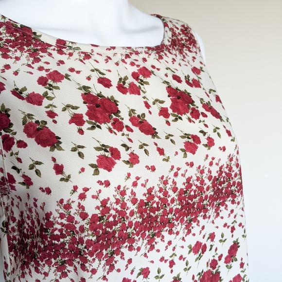 Floral Lace Fringe Crop Top - Picture 4 of 4